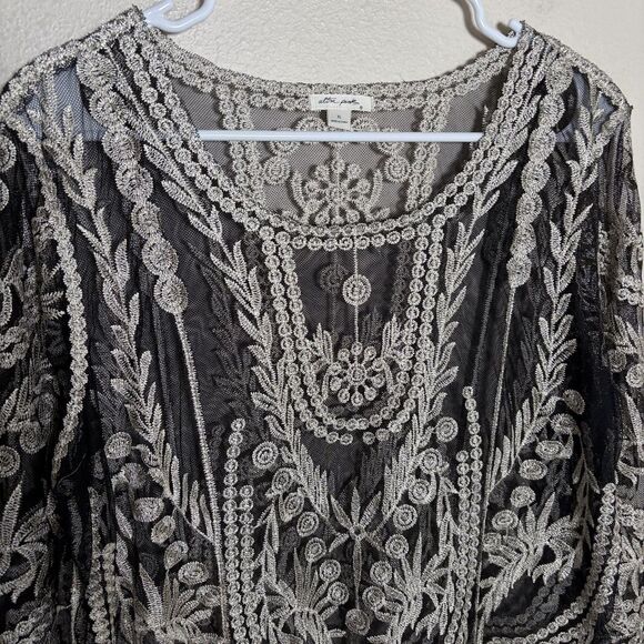 Ultra Pink Blouse Women's XL Embroidered Metallic Sheer Casual Lightweight Top - Picture 2 of 7